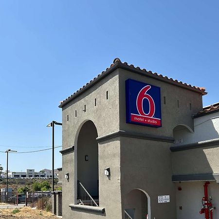 Motel 6 Lake Elsinore, Ca Kültér fotó