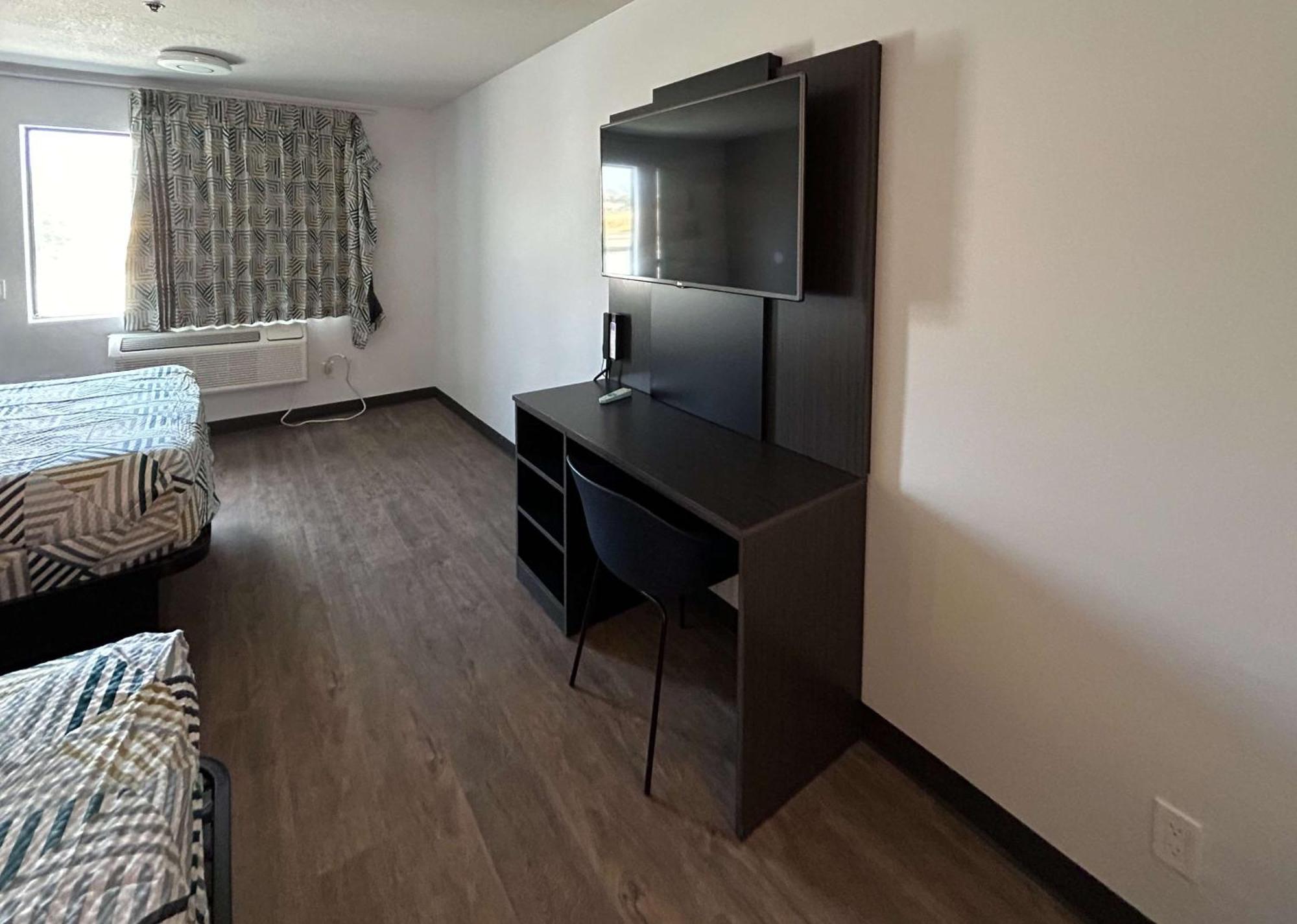Motel 6 Lake Elsinore, Ca Kültér fotó
