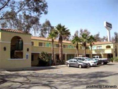 Motel 6 Lake Elsinore, Ca Kültér fotó